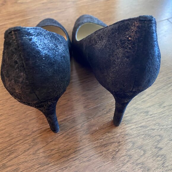 Escarpin à talon haut en cuir noir, ton sur ton légèrement luisant - Picture 3 of 6